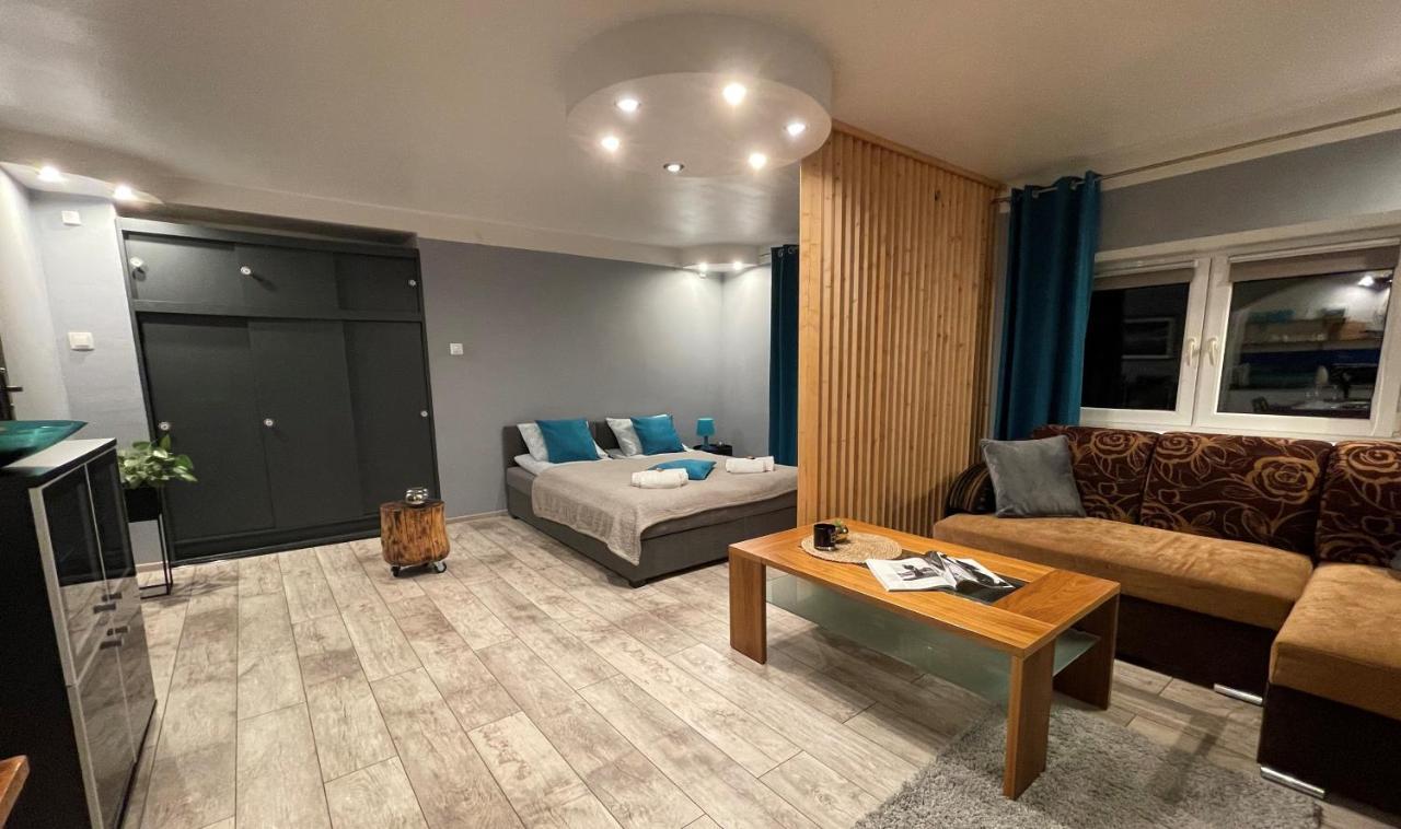 Apartamenty Pod Uwalonym Debem Jezow Sudecki Exteriér fotografie