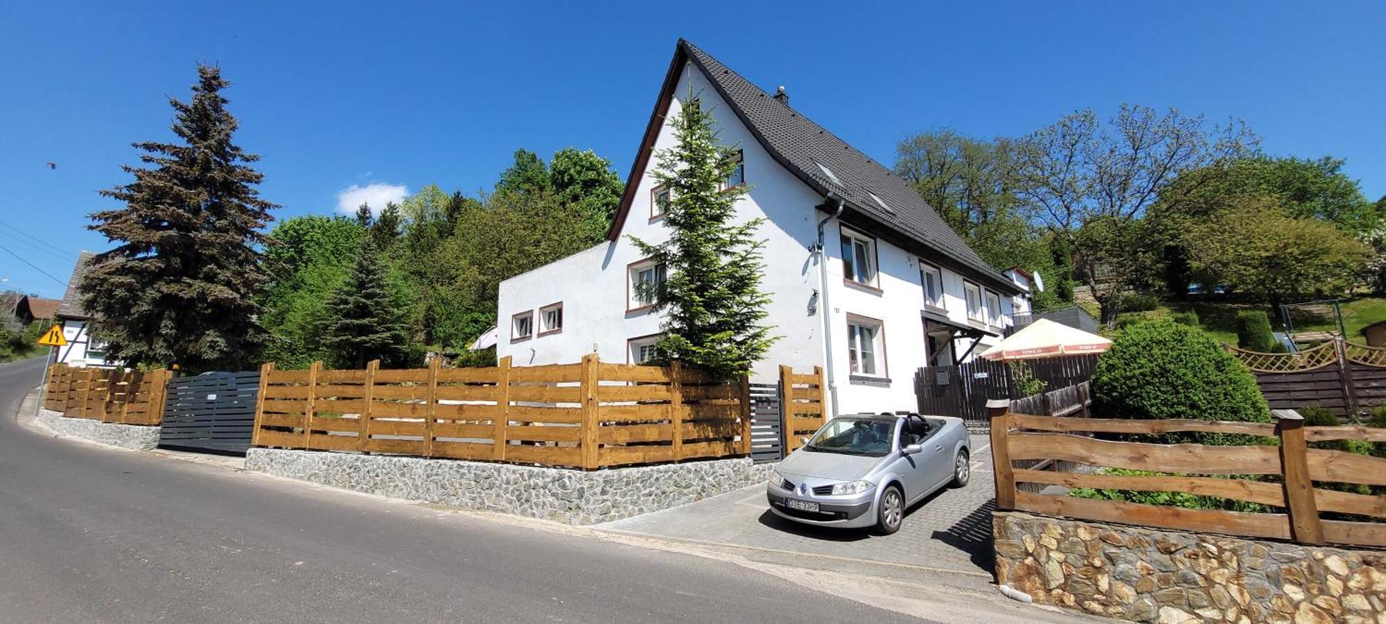 Apartamenty Pod Uwalonym Debem Jezow Sudecki Exteriér fotografie